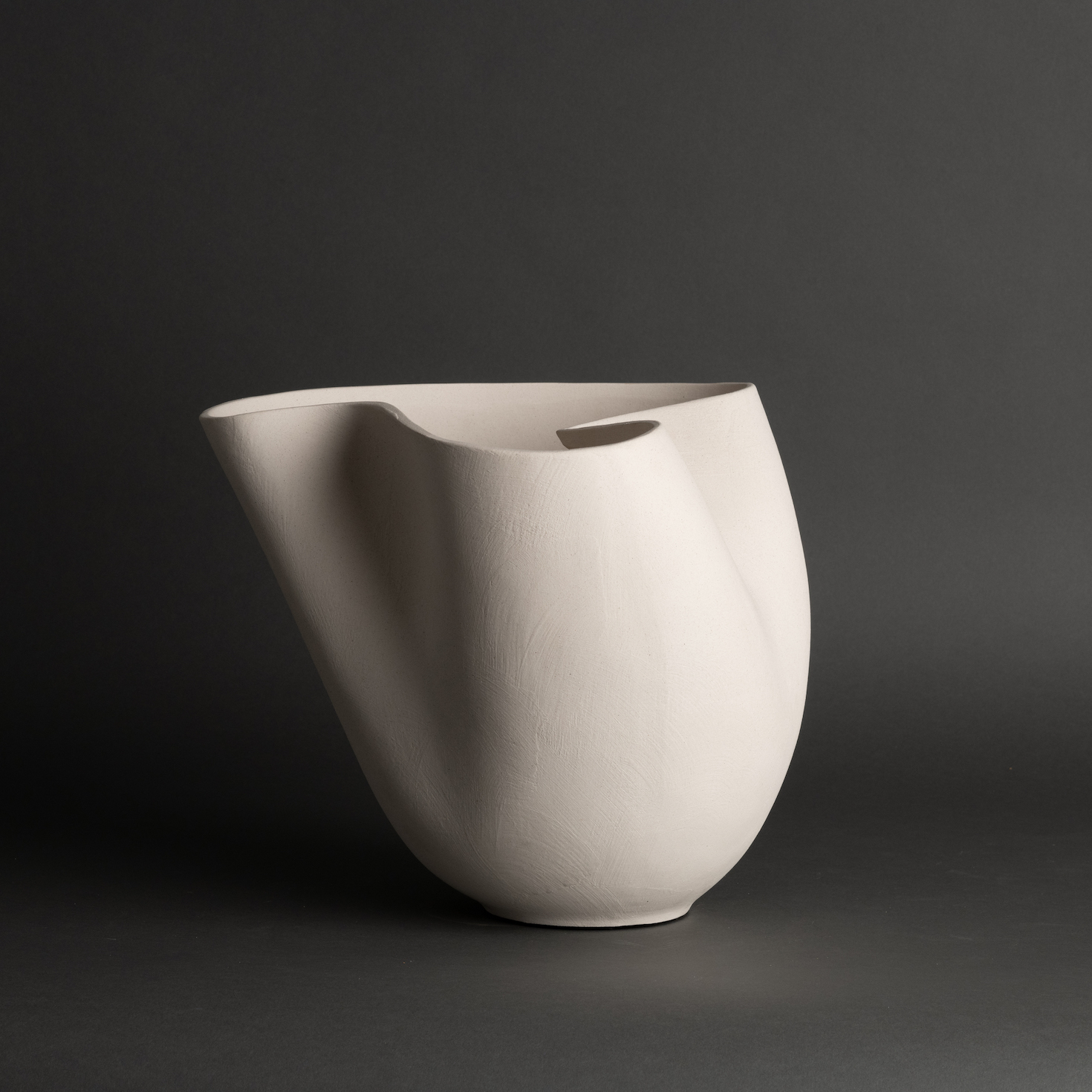 carmen-white-ceramic-vase-group-01-7127
