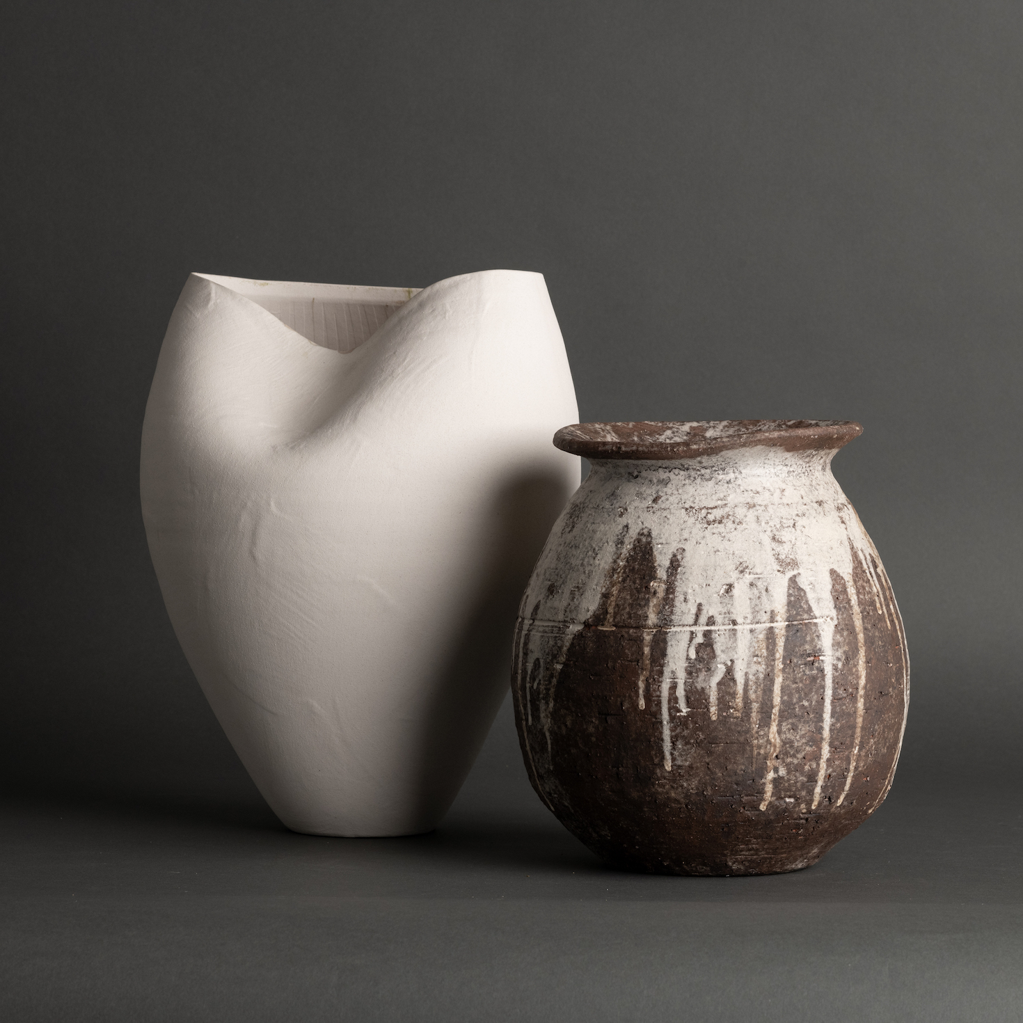 darien-white-ceramic-vase-group-02-7128
