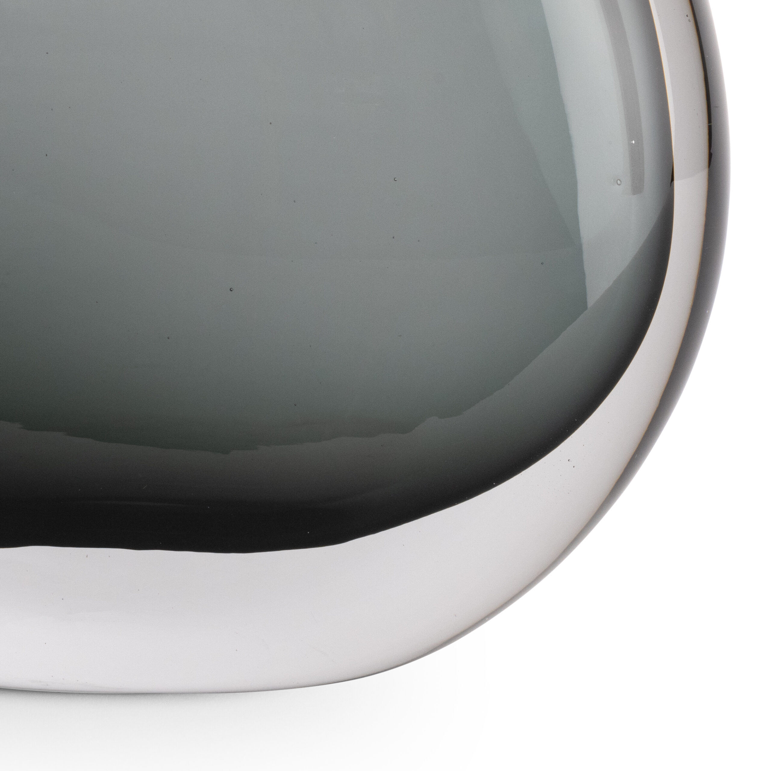 nellie-grey-glass-vase-closeup-7120