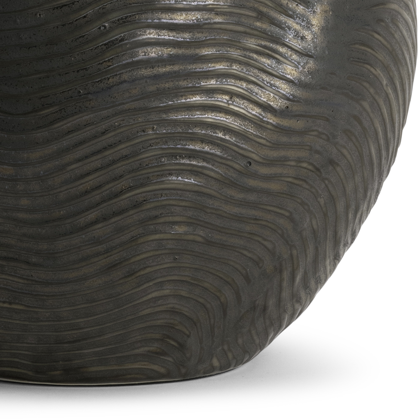 colin-brown-ceramic-vase-closeup-7207