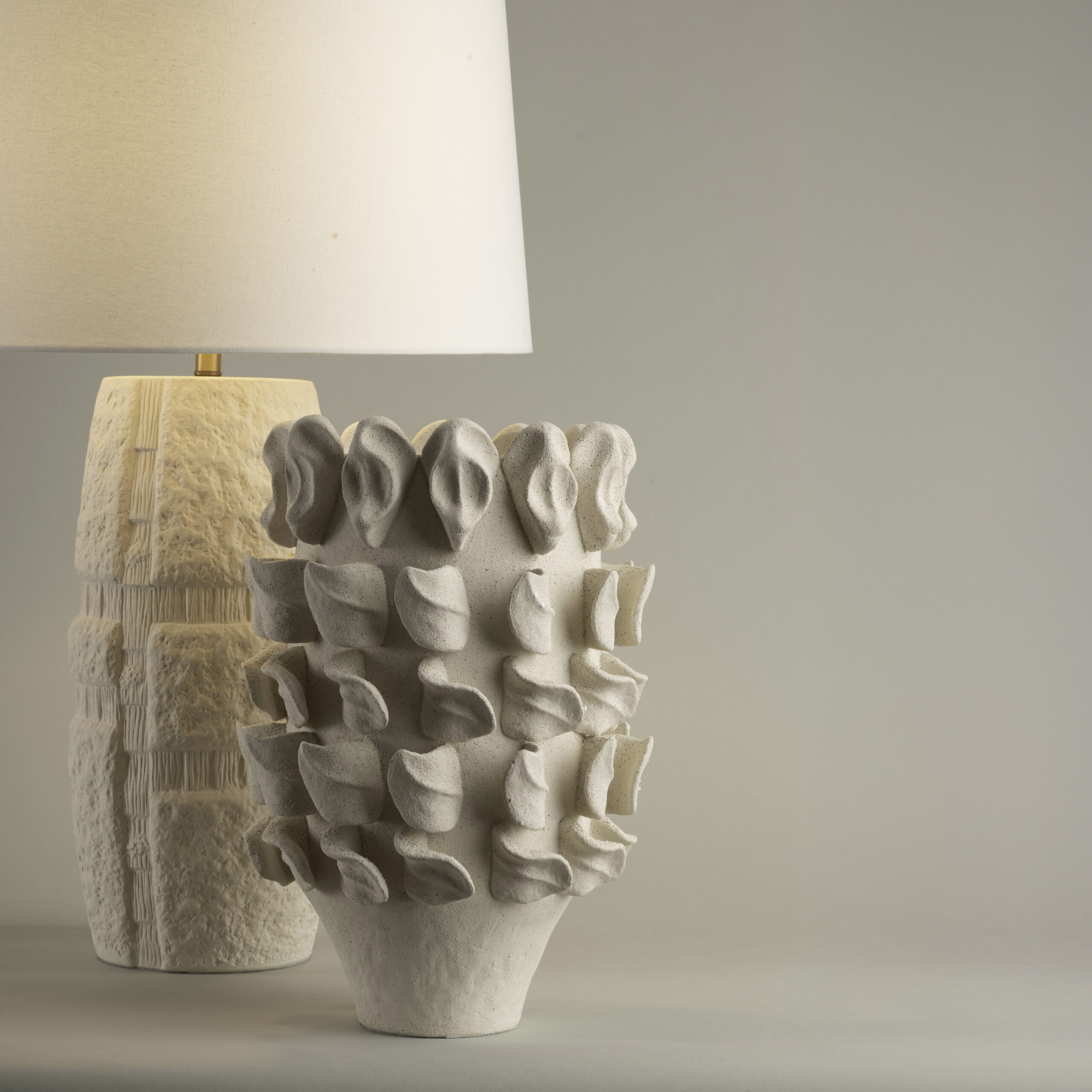 dorian-white-ceramic-table-lamp-group-01-4741