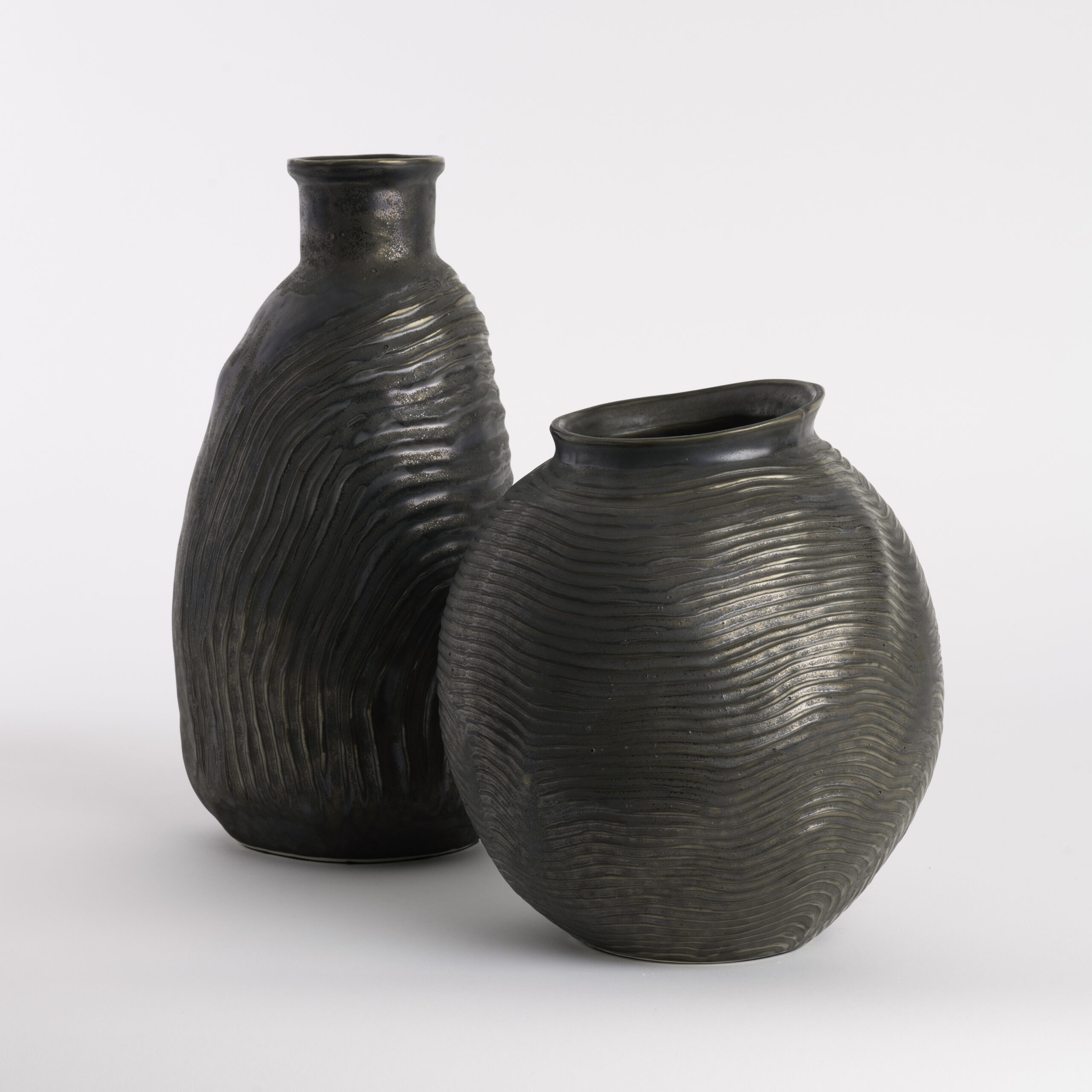 jonas-brown-ceramic-vase-group-01-7208