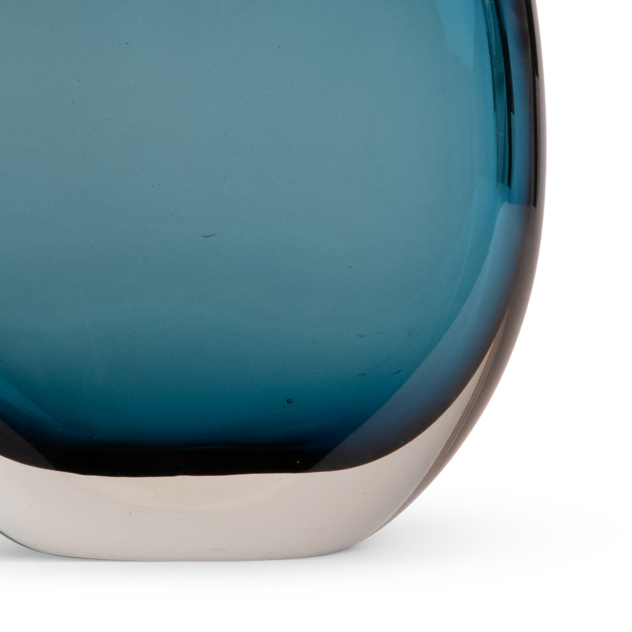 marina-blue-glass-table-lamp-closeup-4734