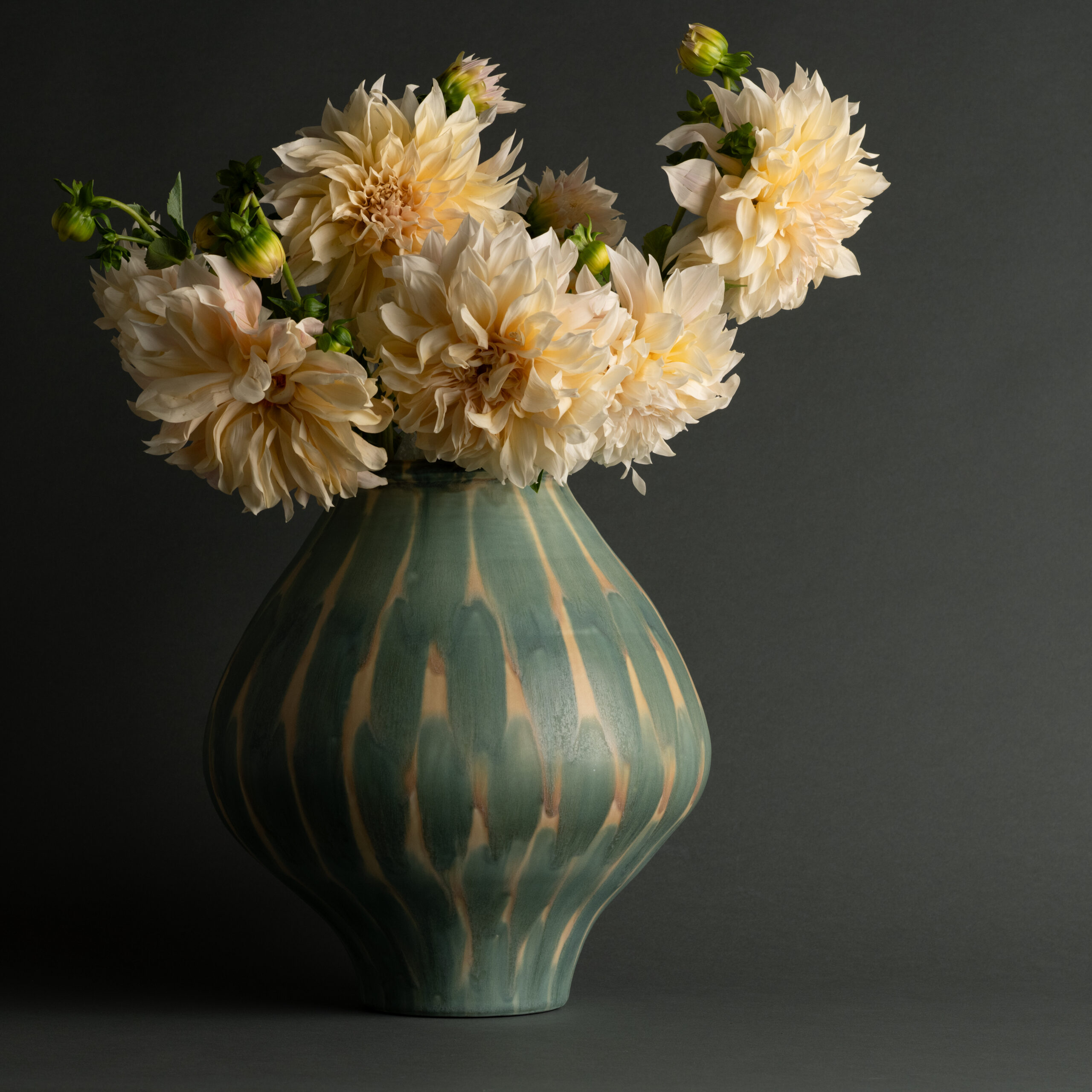 jace-blue-ceramic-vase-group-01-7225