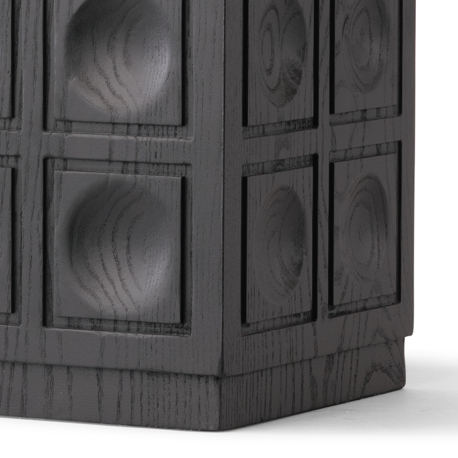jett-black-wood-table-lamp-closeup-4781