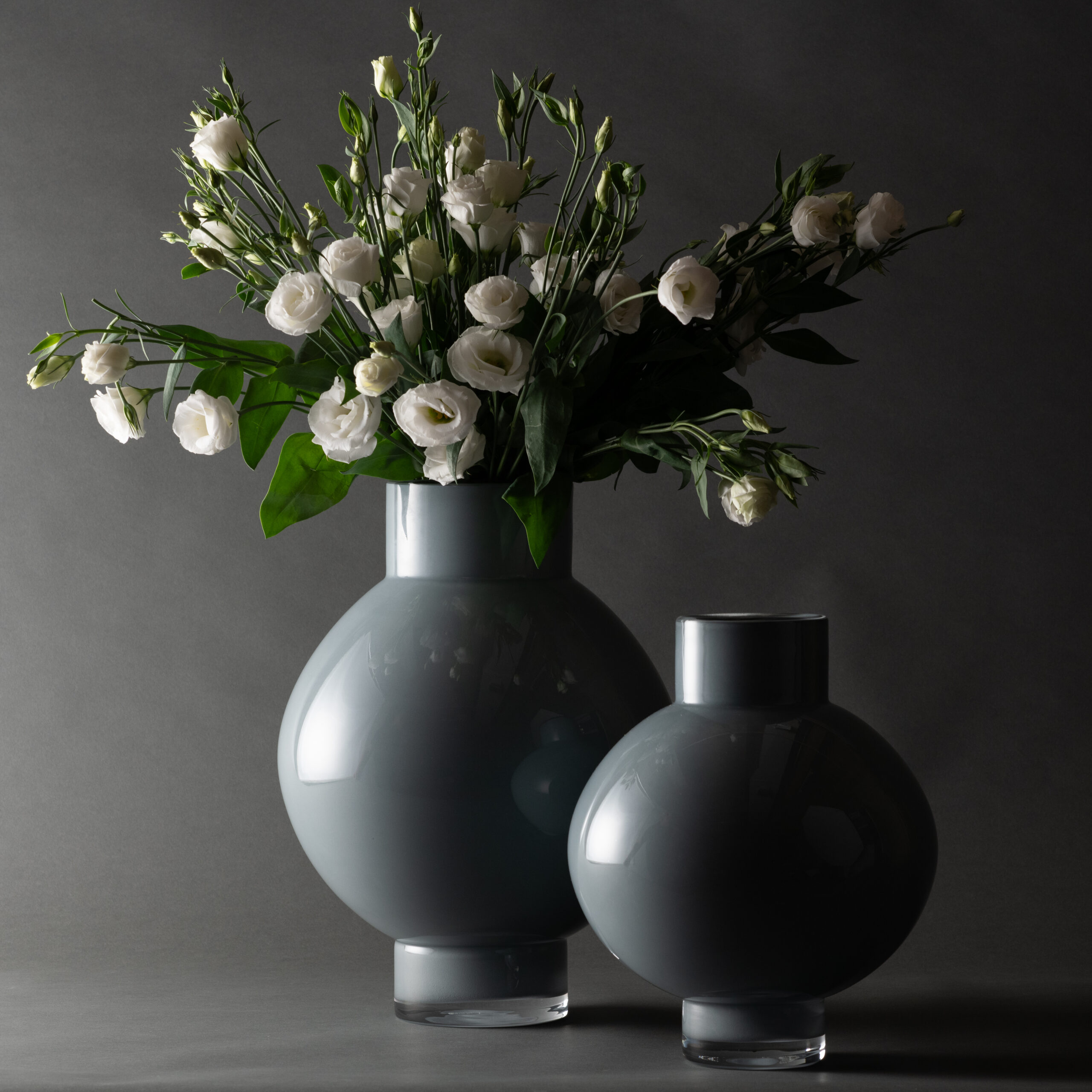 piper-small-blue-glass-vase-group-01-7221