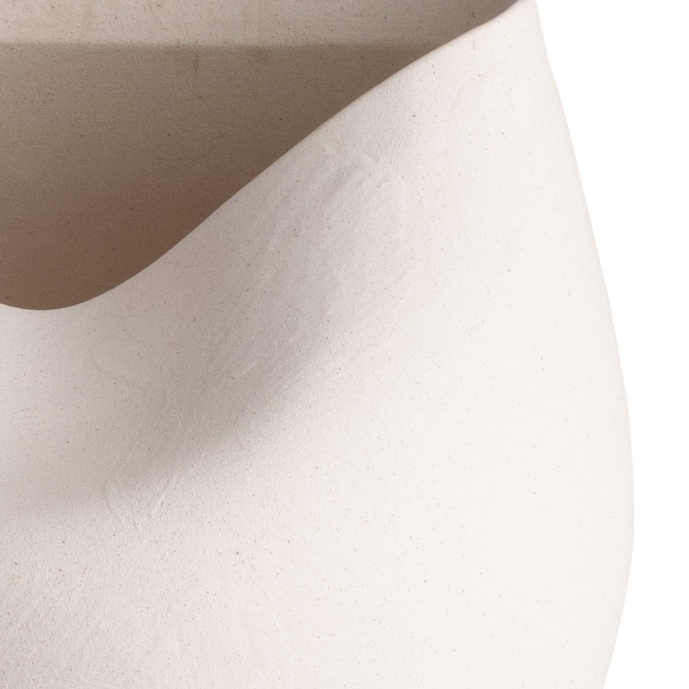 gage-small-white-ceramic-vase-set-closeup-7276
